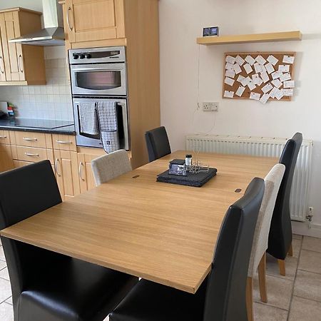 فيلا 4-6 Guests In Centre Location With Stunning Views لانبرس المظهر الخارجي الصورة